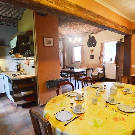 Casa de Férias Cosy In Condroz With Garden Barvaux-Condroz